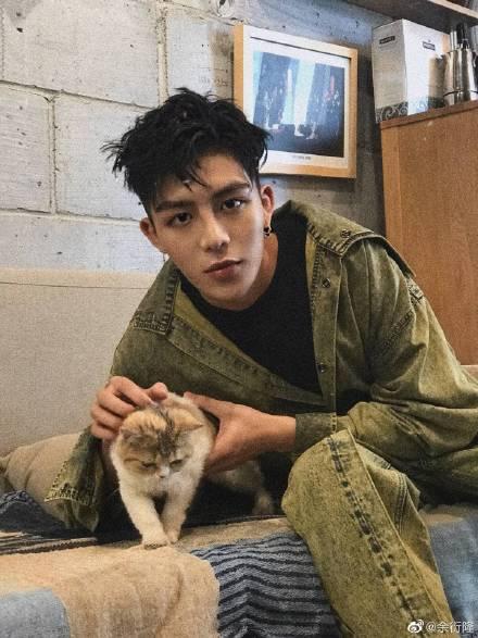 男主播吃瓜娱乐圈